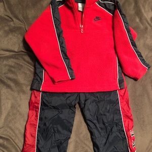 Nike toddler boys jogger set